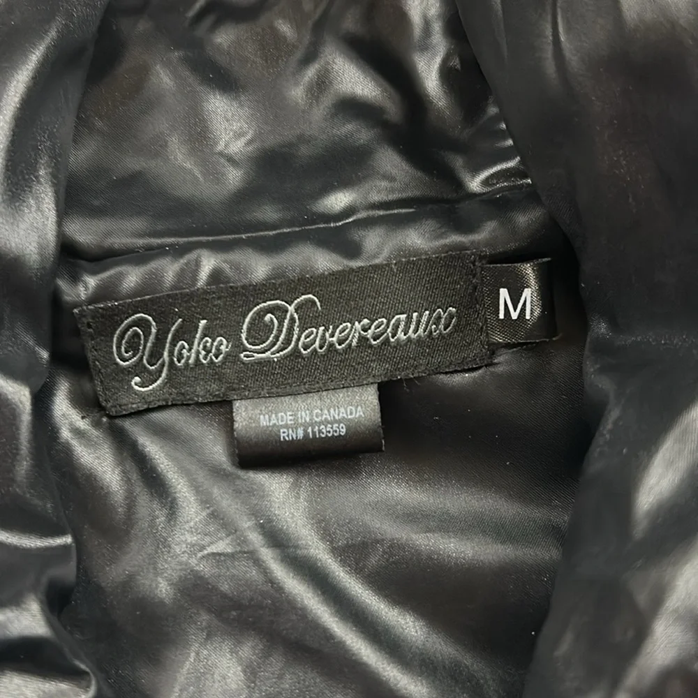 192. Classic‎ Black Double-Breasted Pea Coat (M)